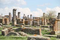 Mittealterlicher Friedhof in Noratus