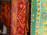 Scheki: Seidenschal-Manufaktur