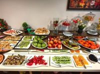 Üppiges Frühstücksbüffet in Baku &ndash; &copy; Simone Willner (Eberhardt TRAVEL)