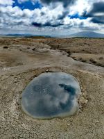 Es blubbert aus den Schlammvulkanen bei Qobustan &ndash; &copy; Simone Willner (Eberhardt TRAVEL)
