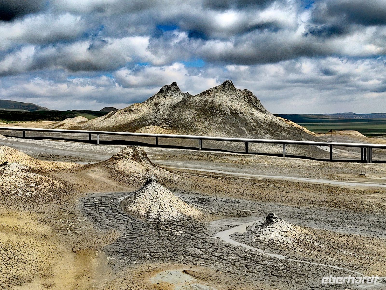 Sie schnaufen, röcheln und spucken, die Schlammvulkane von Qobustan &ndash; &copy;  (Eberhardt TRAVEL)