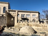 Einstiges Hamam und dahinter Bauten von 1900, Baku &ndash; &copy; Simone Willner (Eberhardt TRAVEL)