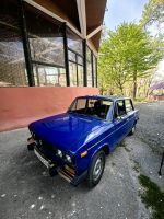 Alte Ladas sieht man im ländlichen Albanien noch oft &ndash; &copy; Simone Willner (Eberhardt TRAVEL)