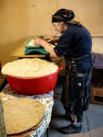 Die Teiglinge werden abgewogen &ndash; &copy; Simone Willner (Eberhardt TRAVEL)