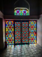 Diese Fenster erzeugen bei Sonne tolle Lichtspiele auf dem Boden &ndash; &copy; Simone Willner (Eberhardt TRAVEL)