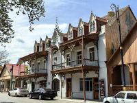 Schönes Haus in Helenendorf &ndash; &copy; Simone Willner (Eberhardt TRAVEL)