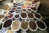 Tees aller Couleur in Baku &ndash; &copy; Simone Willner (Eberhardt TRAVEL)
