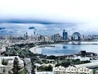 Blick auf Baku und das Kaspische Meer &ndash; &copy; Simone Willner (Eberhardt TRAVEL)