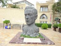 Baku: Rundgang: Volksdichter Aliaga Vahid (1894-1965)
