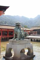  Itsukushima-Schrein - Japan