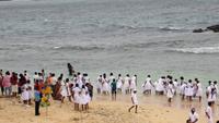 0802 Rundgang in Galle - Schulkinder nach einer Wallfahrt