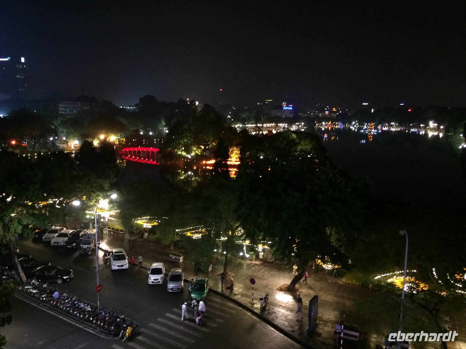 096 Hanoi by night - Hoan Kiem-See
