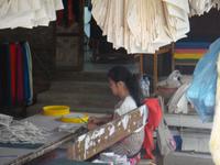 Papiertüten werden gefertigt