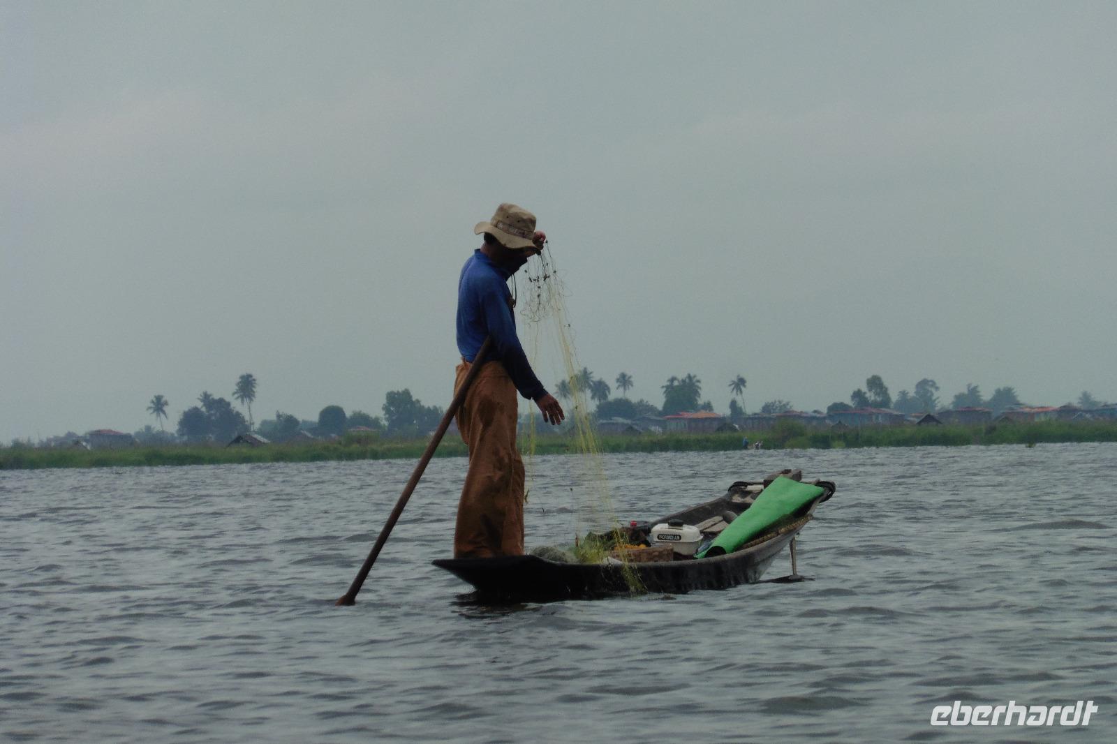 Einbeinfischer auf dem Inlesee