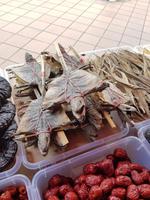 Interessante Angebote auf dem Markt in Chinatown