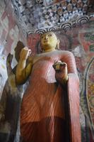 77 Höhlentempel Dambulla