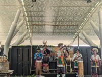 437.  East Coast National Scenic Area - Ureinwohnervorführung, Ostküste Taiwan