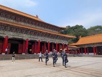 43. Wachwechsel Militärdenkmal gefallener Soldaten in Taipeh, Taiwan &ndash; &copy; Teresa Rumpel (Eberhardt TRAVEL)