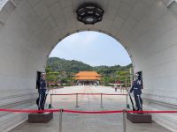 47. Wachwechsel Militärdenkmal gefallener Soldaten in Taipeh, Taiwan &ndash; &copy; Teresa Rumpel (Eberhardt TRAVEL)