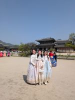 86. Trad. Hanokgewand am Gyeongbokgung Palast, Seoul, Südkorea &ndash; &copy; Teresa Rumpel (Eberhardt TRAVEL)