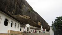 0200 Höhlen- Tempel in  Dumbulla -