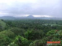 Aufstieg zu den Felsenhöhlentempeln von Dambulla