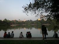 0035 wieder am Hoan Kiem -See des zurückgegebenen Schwertes