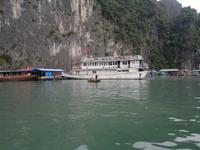 0130 Ha-Long-Bucht Schwimmendes Dorf