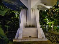 0640 Singapore-Flyer - auf sicheren Füßen .jpg