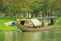 Am Ufer des Parfumflusses