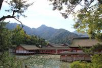  Itsukushima-Schrein - Japan