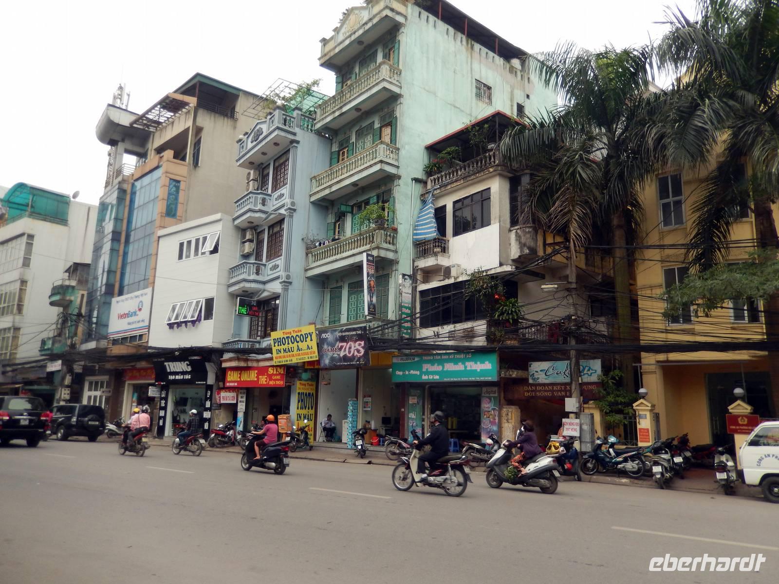 Auf den Straßen von Hanoi