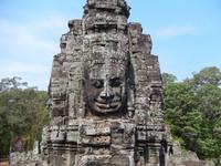 Tempel der Lächelnden Gesichter im Dschungel