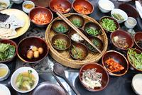 Mittagessen im Mönchsrestaurant Sanchon