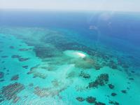 Ausblick aus dem Flugzeug - Rundflug über das Riff