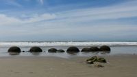 Rundreise Neuseeland // geheimnisvolle Moeraki Boulders