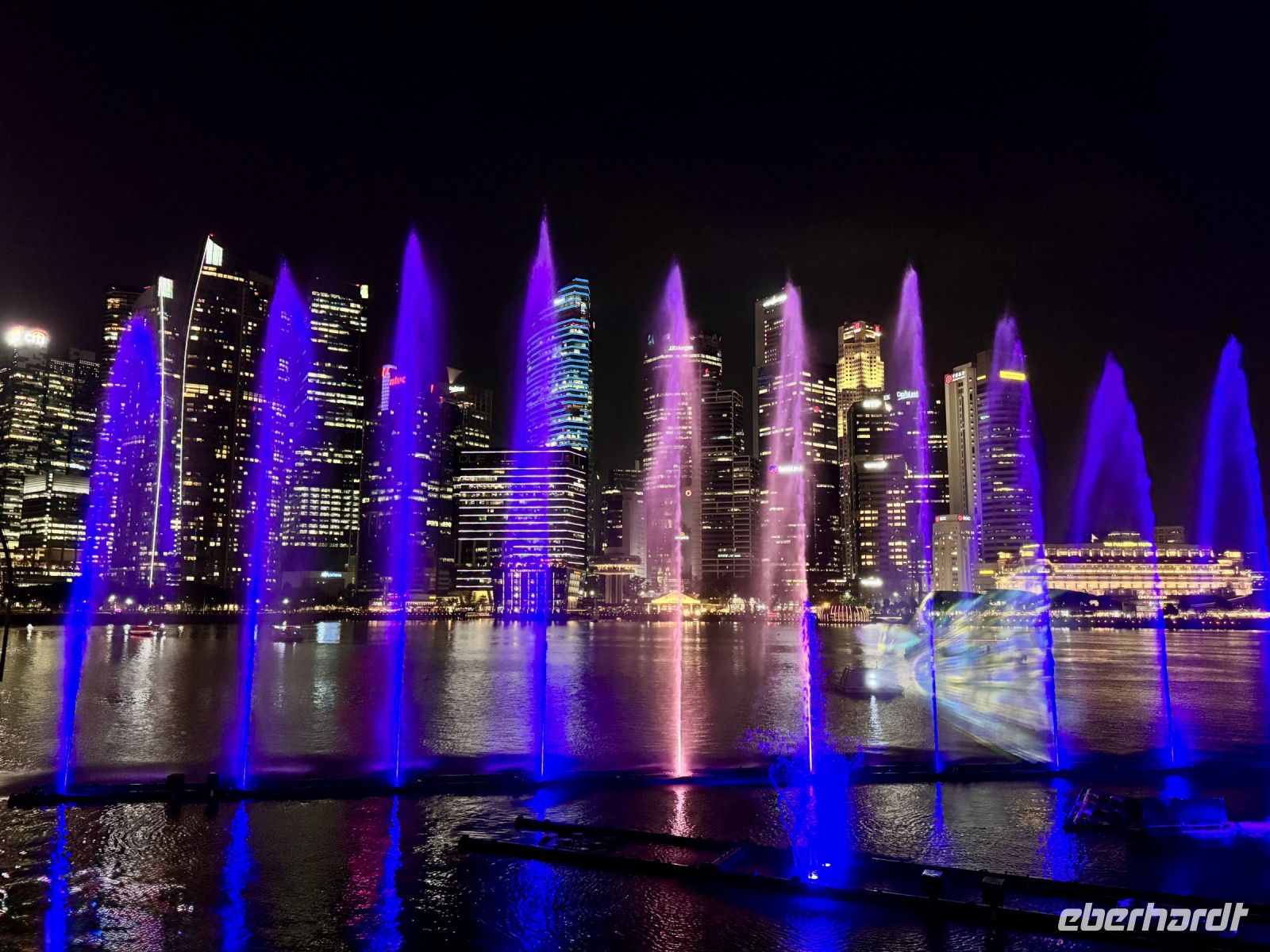 Tag 2 - Spectra, Wasser- und Lichtshow