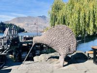 Tag 18 - Kiwi-Statue in Queenstown 