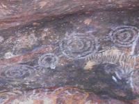 Outback - Spaziergänge am Uluru (Ayers Rock), Ureinwohner-Symbole