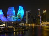 Lichtershow auf dem Art Science Museum