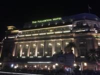 Singapur bei Nacht - Fullerton Hotel