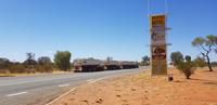 Roadtrain im Outback 