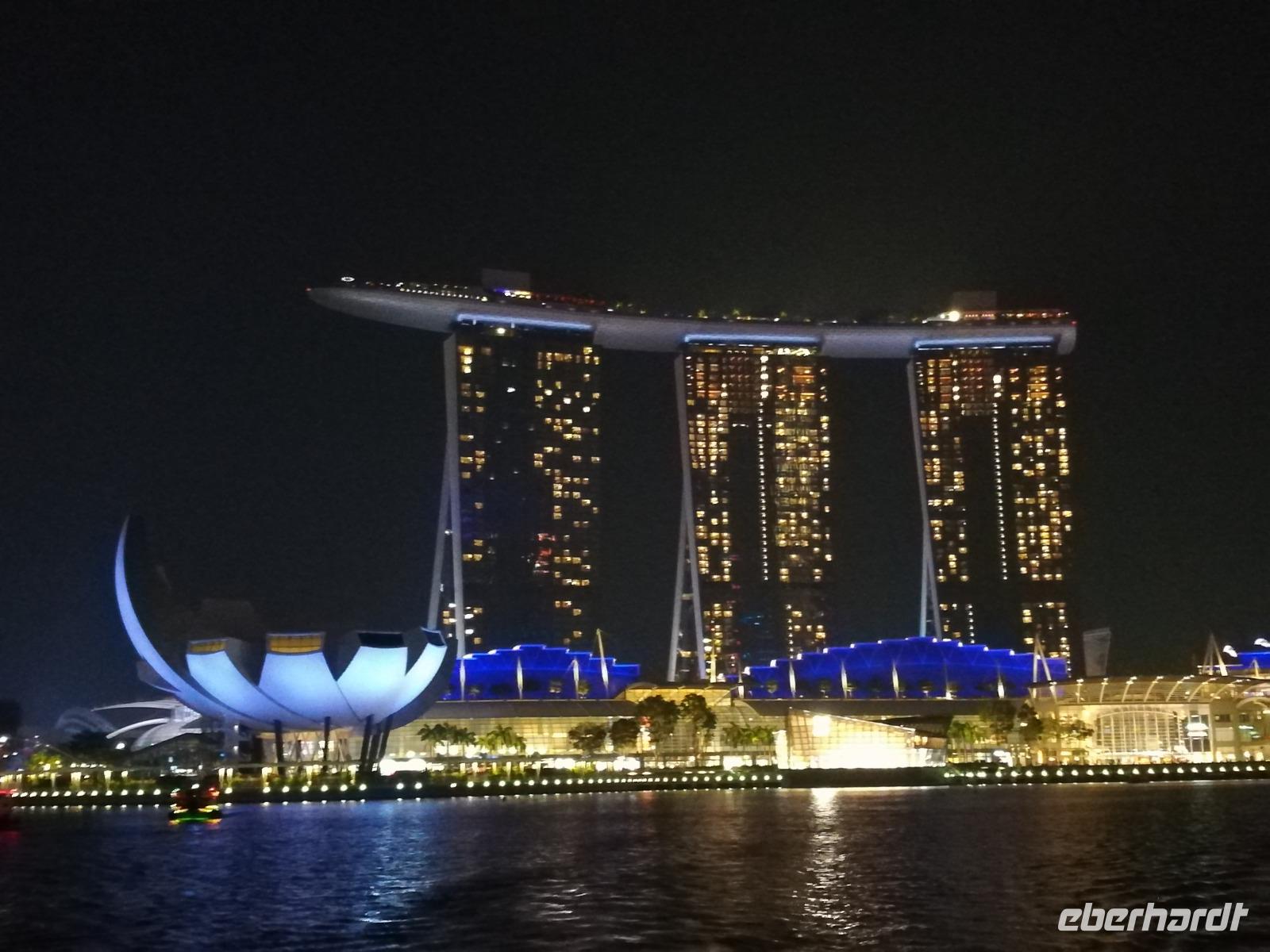 004 Singapur beiu Nacht