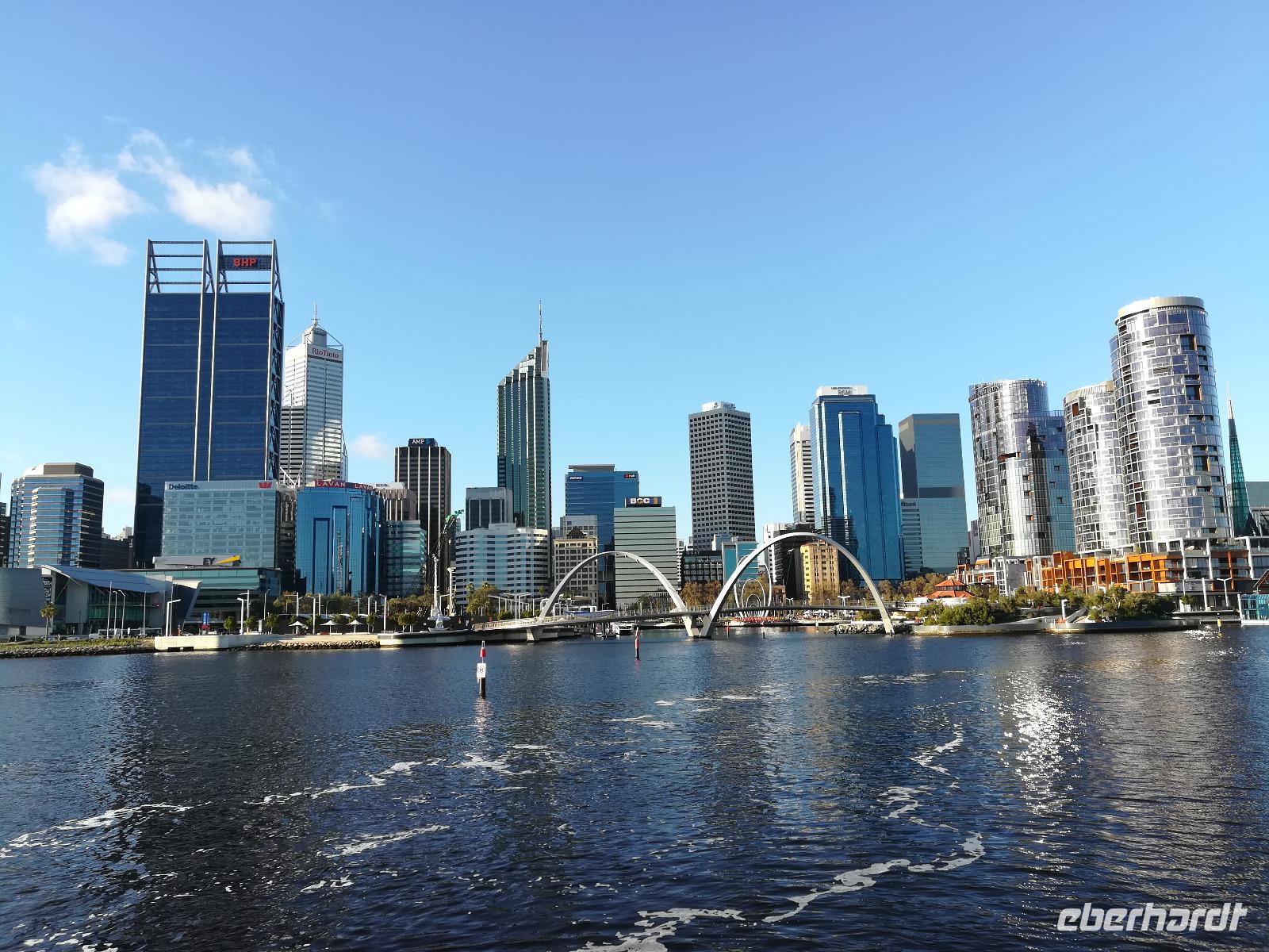 027 Perth - Blick vom Swan-River