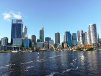 027 Perth - Blick vom Swan-River