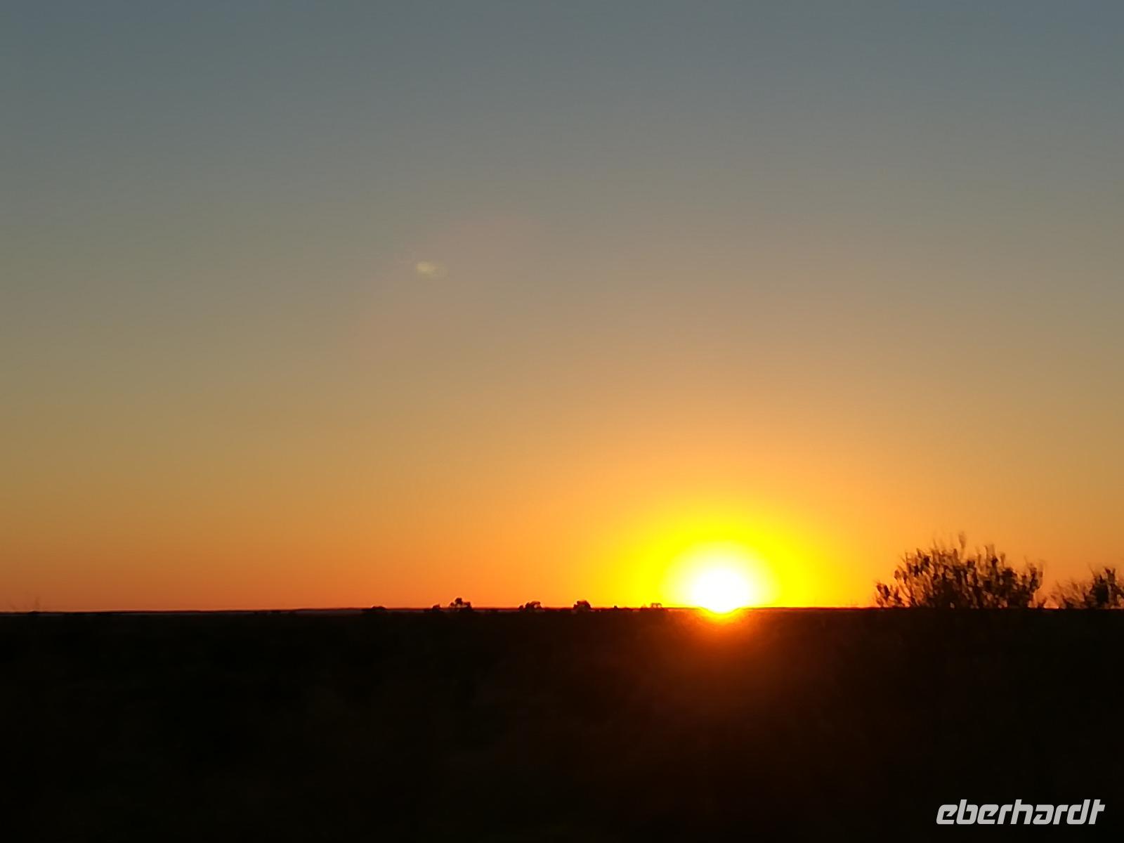 075 Ayers Rock - Sonnenaufgang