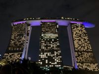 Marina Bay Sands Hotel bei Nacht
