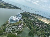 Blick auf Gardens by the Bay von oben