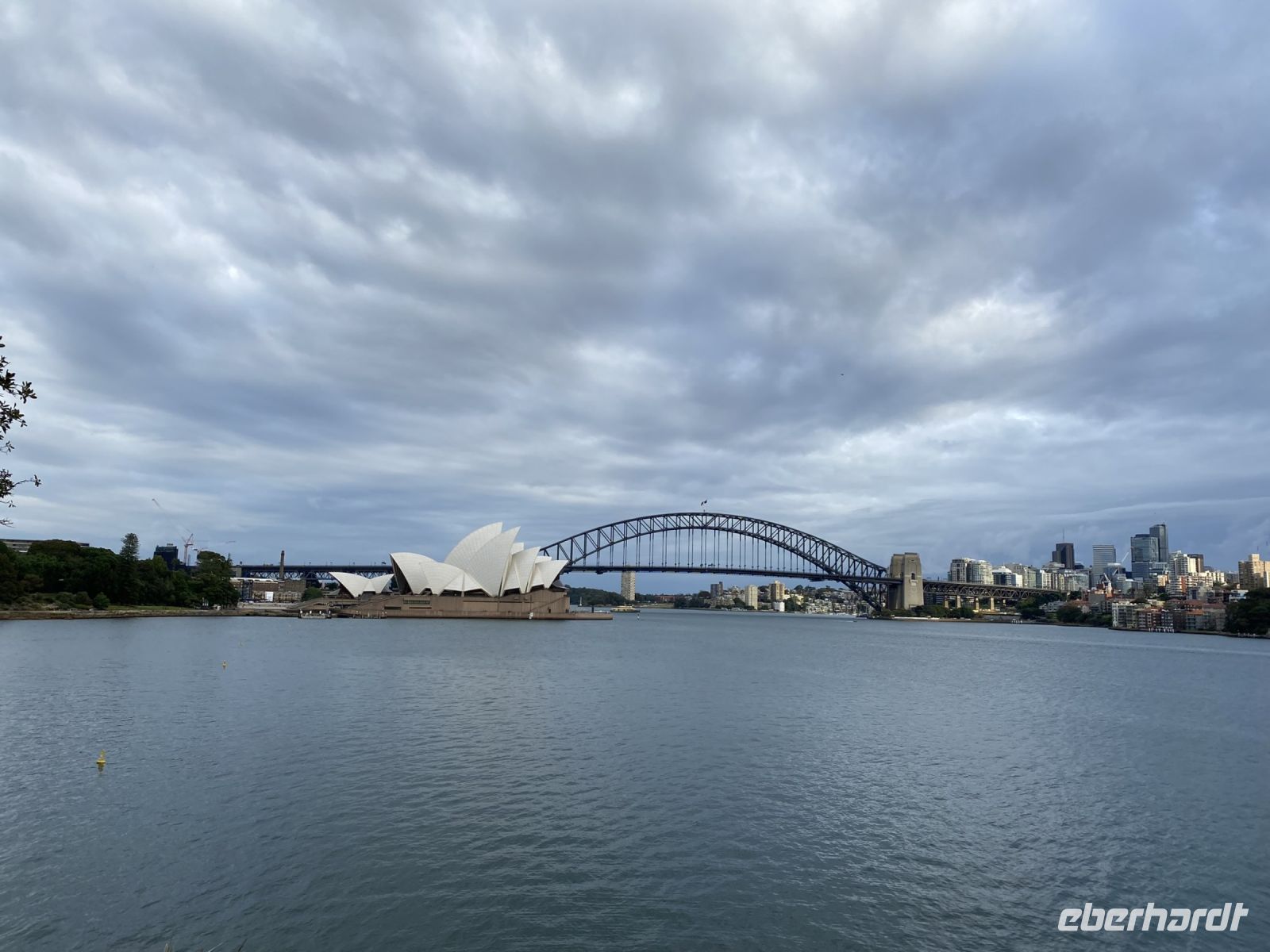 Skyline Sydney mit Blick auf das Opernhaus und die Sydney Harbour Bridge
