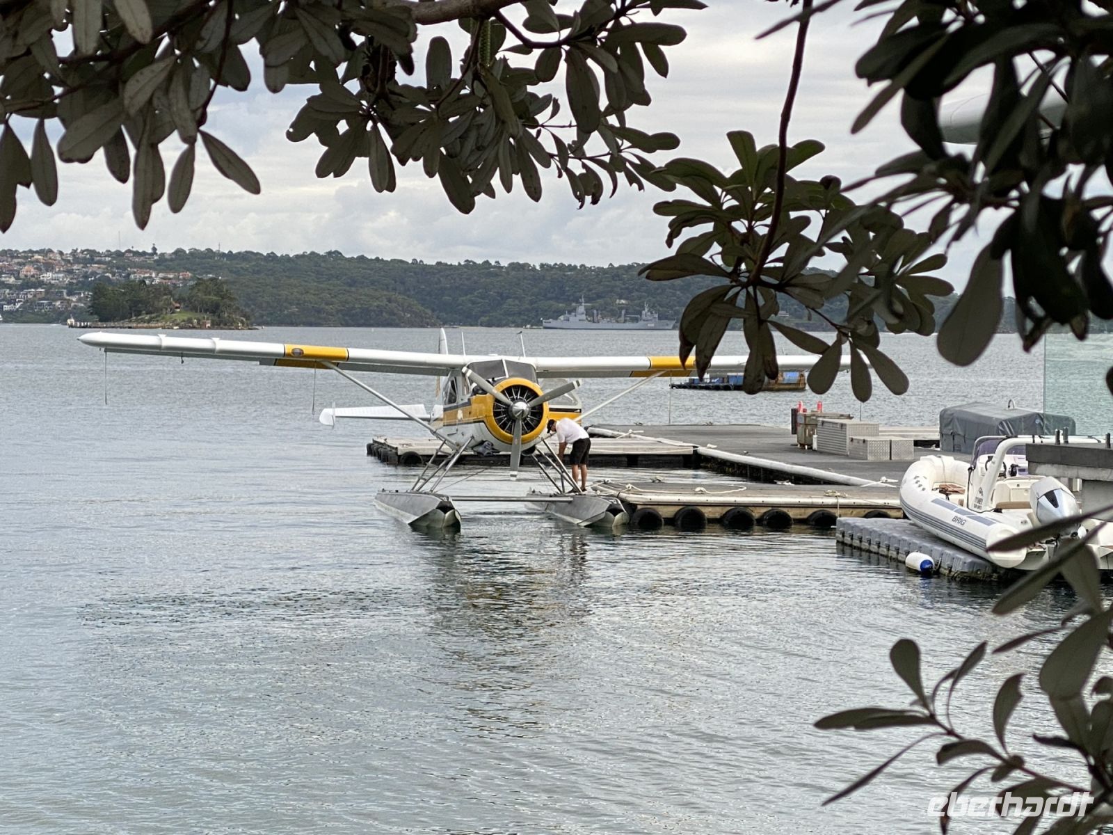 Wasserflugzeug im Rush Cutters Bay